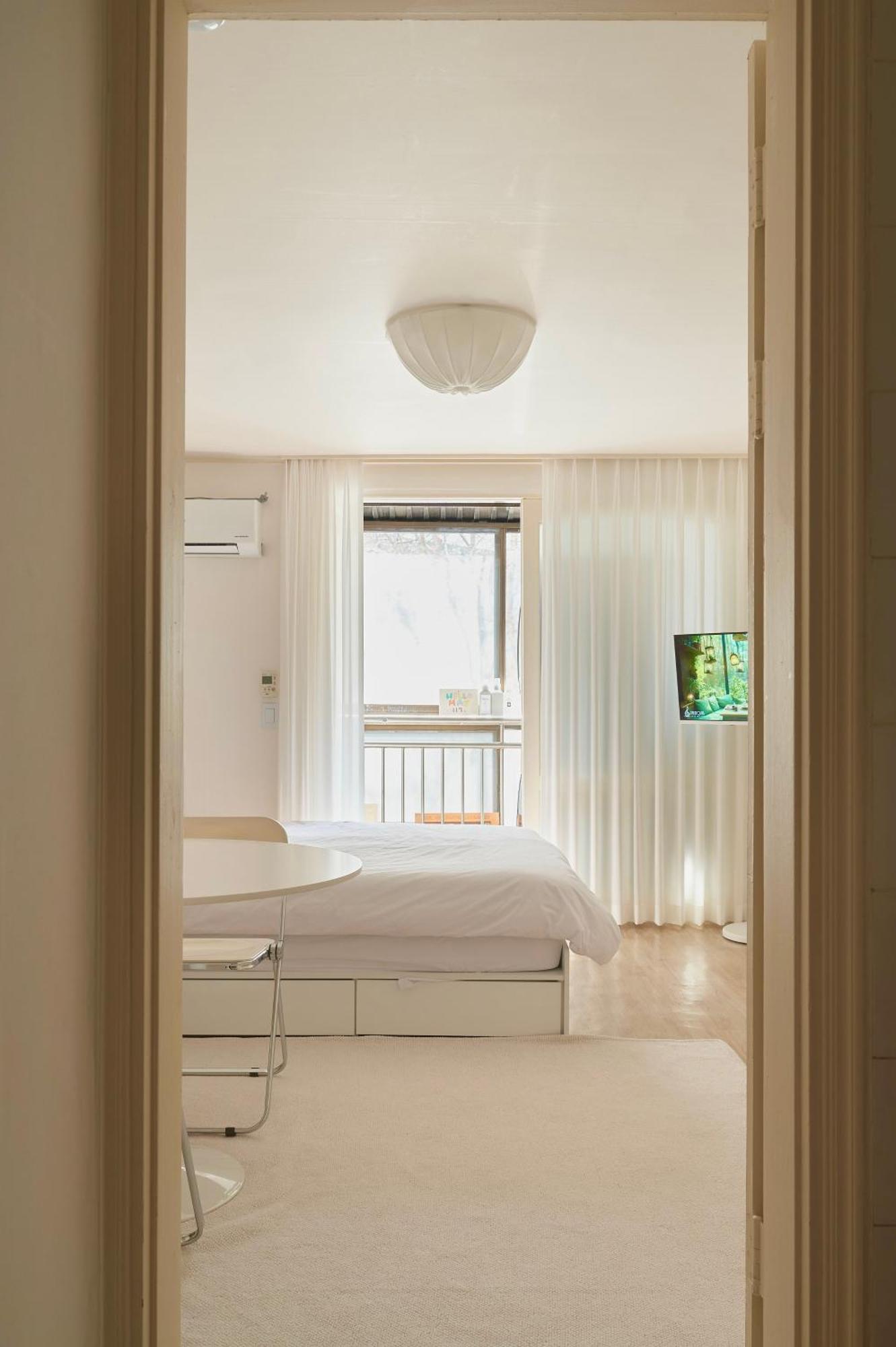 House Guest house *